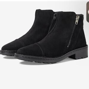 ERIC MICHAEL MELBOURNE Napoli Black Suede Side Zip Booties EU Size 39 (8.5-9)